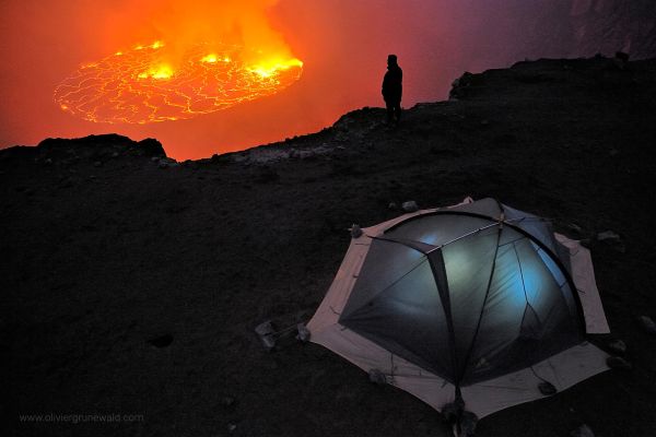Nyiragongo, journey to the center of the Earth
